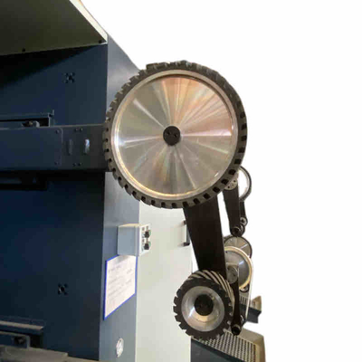 ซื้อ CNC เครื่องขัดหุ่นยนต์บดสำหรับอุปกรณ์ทองเหลืองด้วย 1.5KW Stepper Motor การผลิตออนไลน์