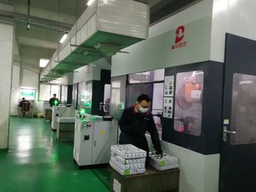 เครื่องเครื่องเคลือบระบบ CNC หลายสถานี รากเกียร์ความแม่นยําสูงที่มีสไลด์สําหรับ X Y การส่ง
