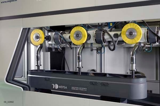 เครื่องขัด CNC อัตโนมัติสี่สถานีงานสำหรับการขัดผิวโลหะ